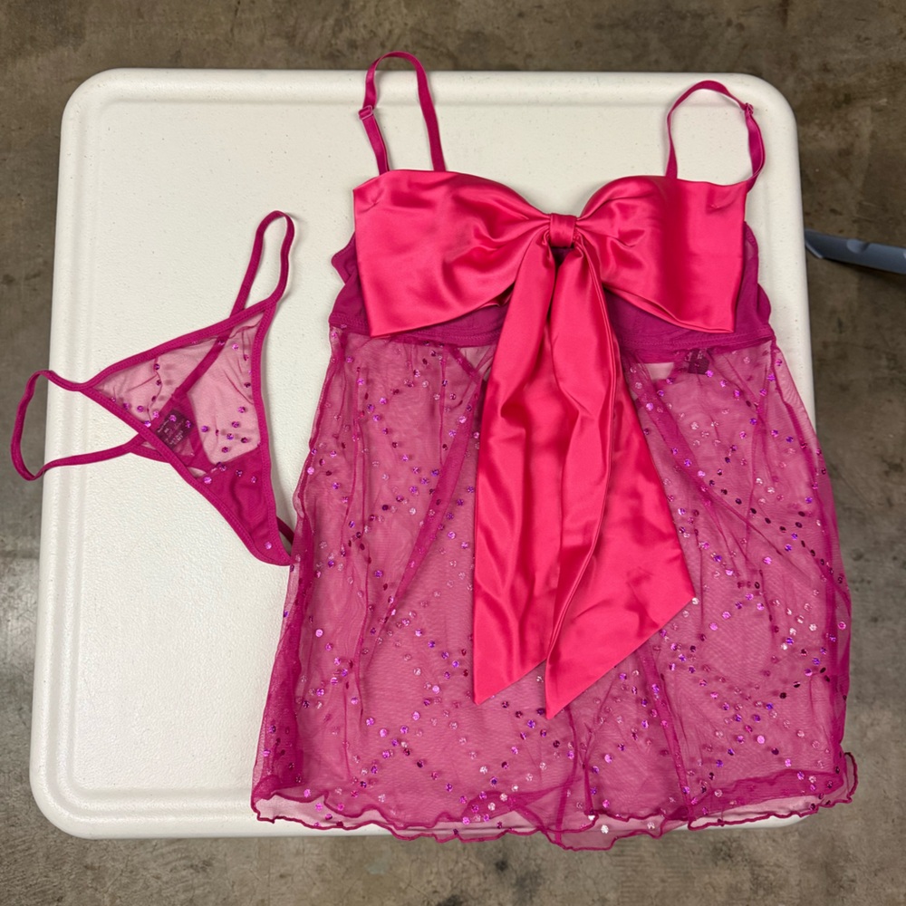Victoria Secret Lingerie, New, Never Worn Top Size 36C, Panty Size M/L